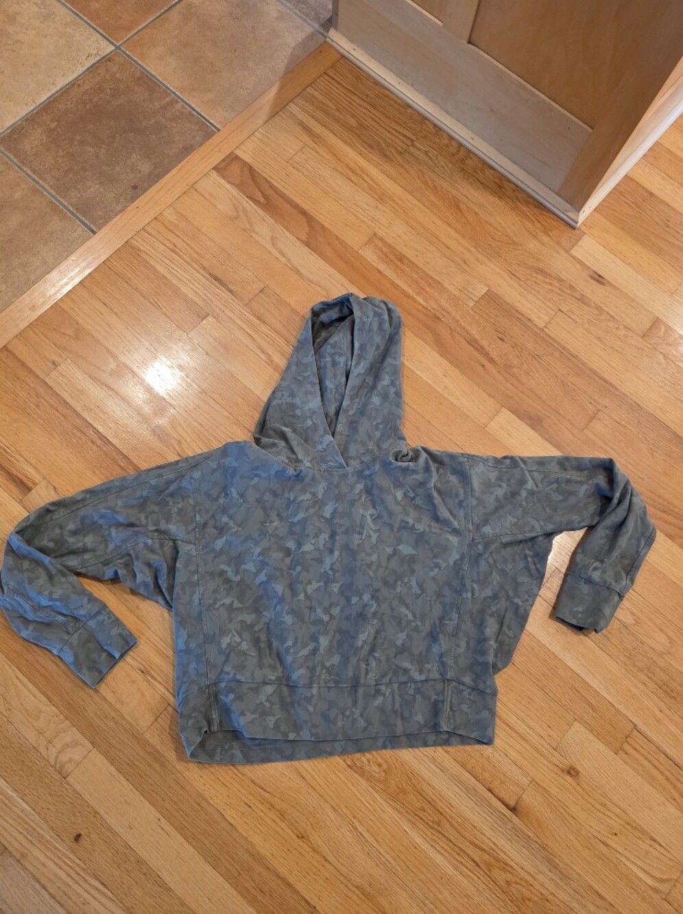 Athleta Camo Cropped Hooded Sweatshirt